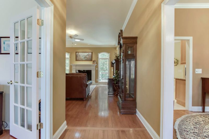 172 Tommotley Dr, Loudon, TN 37774