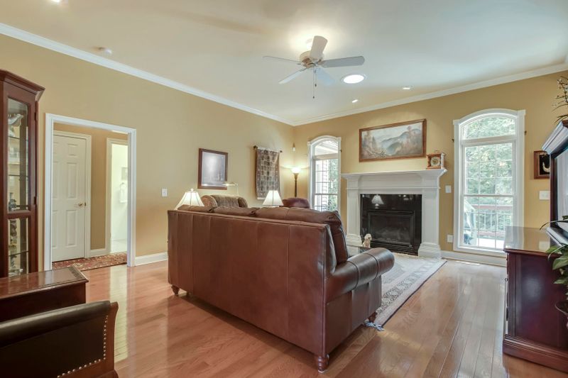 172 Tommotley Dr, Loudon, TN 37774