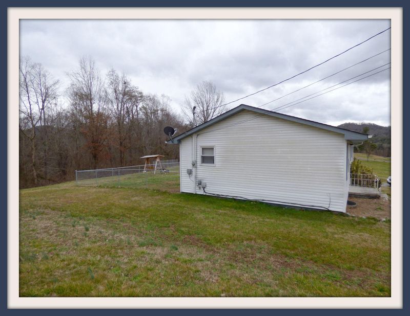 172 West Hills Rd, Rutledge, TN 37861
