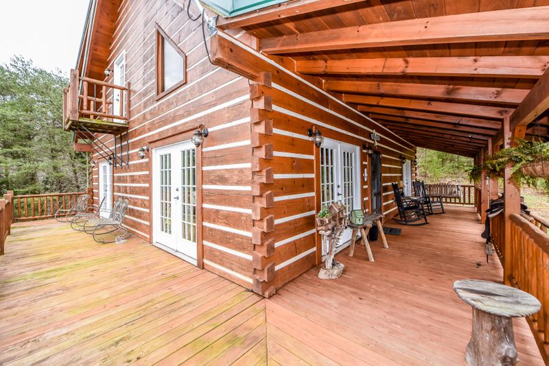 172 Wolfe Rd, Sweetwater, TN 37874