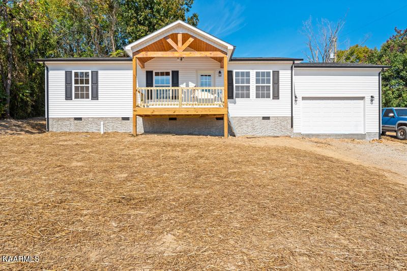 1720 Loop Rd, Lafollette, TN 37766