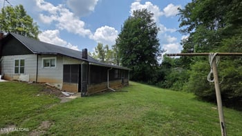 1720 Old Piney Rd, Maryville, TN 37803