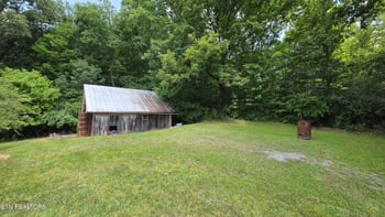 1720 Old Piney Rd, Maryville, TN 37803