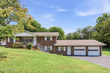 1720 Vada Cir, Knoxville, TN 37912