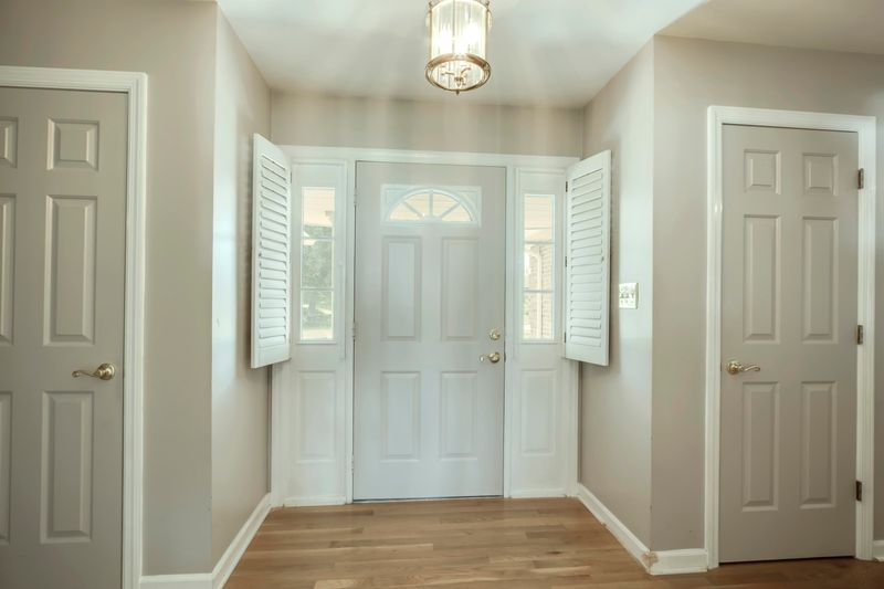 1720 W Whitney Cir, Alcoa, TN 37701