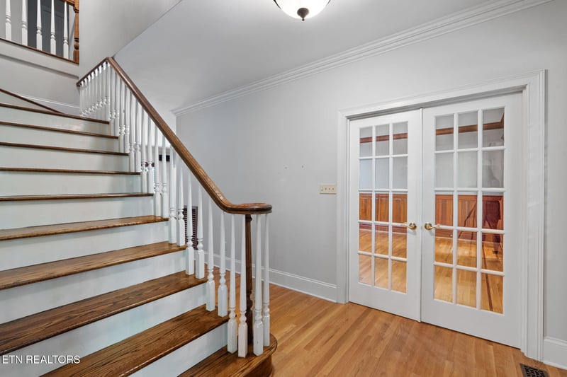 1720 Wood Creek Cir, Athens, TN 37303