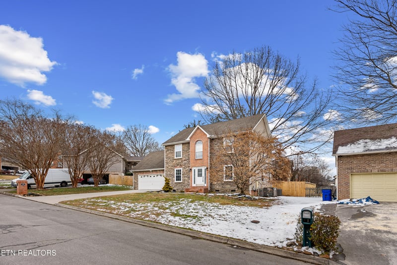 1720 Wynrush Cir, Knoxville, TN 37923