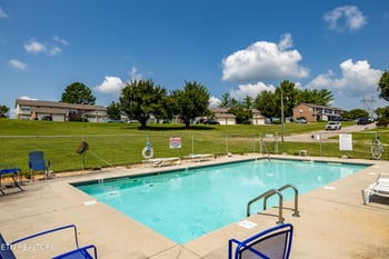 1722 Colony Square Dr, Maryville, TN 37801