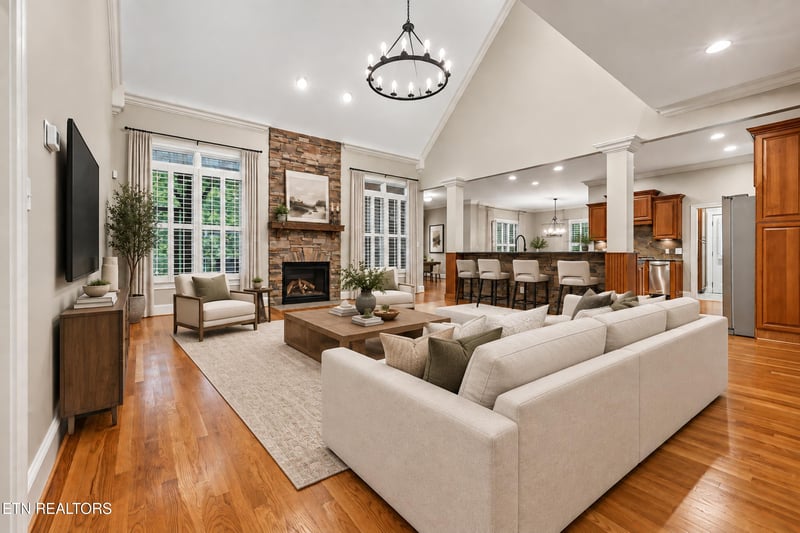 1724 Duncan Woods Ln, Knoxville, TN 37919