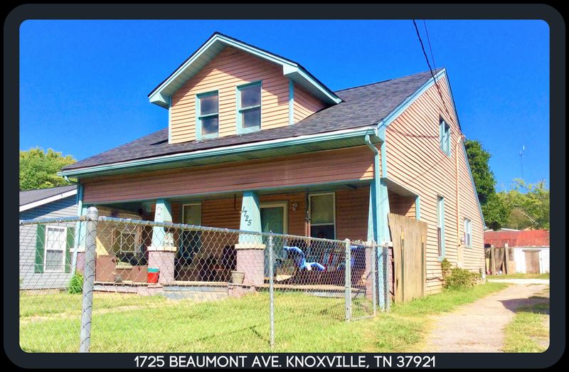 1725 Beaumont Ave, Knoxville, TN 37921