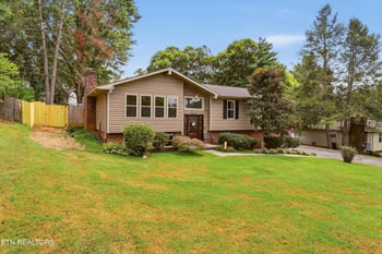 1725 Grenada Blvd, Knoxville, TN 37922