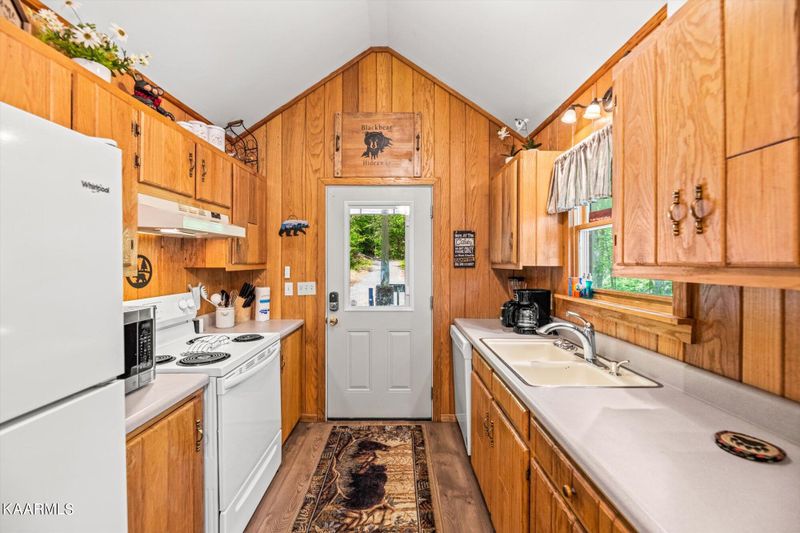 1725 Red Fox Ridge Way, Sevierville, TN 37862