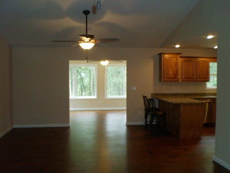 1725 W Creston Rd, Crossville, TN 38571