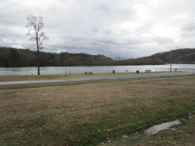 1726 Oak Ridge Hwy, Clinton, TN 37716