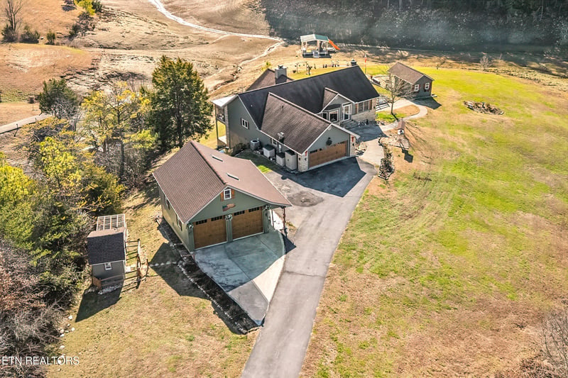 1728 Morning View Ln, Sevierville, TN 37876