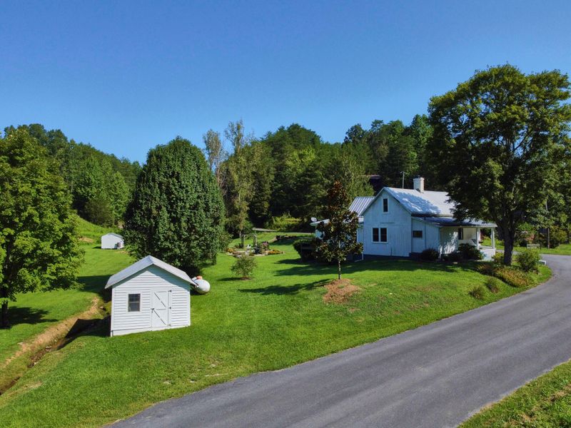 1729 Laurel Ln, Sevierville, TN 37876