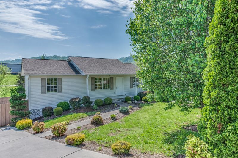 173 Creekview Ln, Maynardville, TN 37807