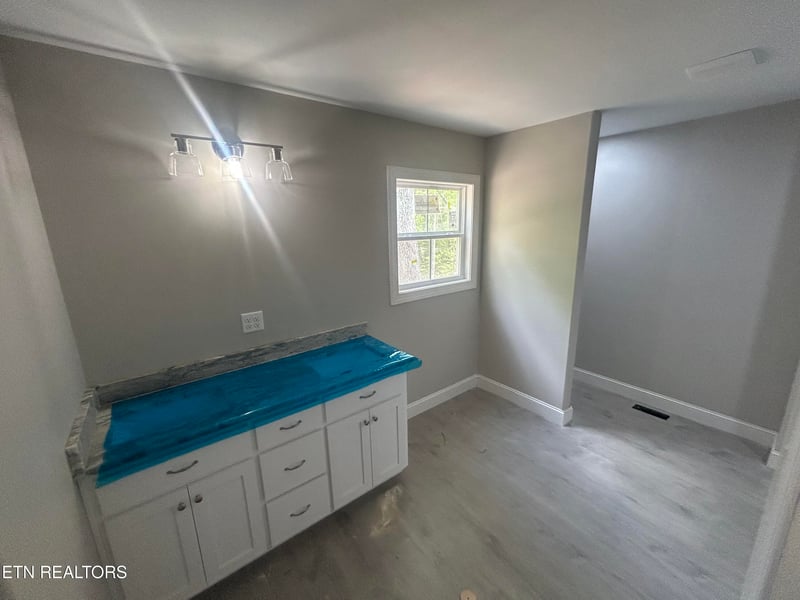 173 Divide Tr, Monterey, TN 38574