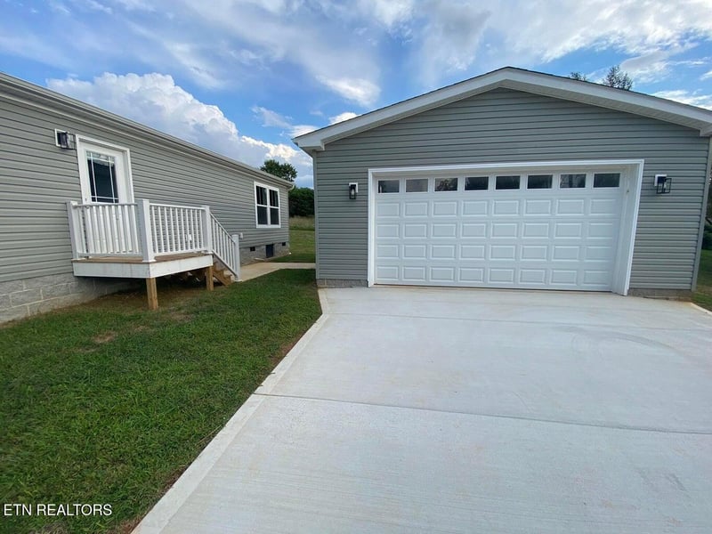 173 Dode St, Sweetwater, TN 37874
