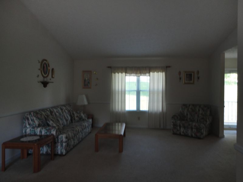 173 Hickory Ln, Jacksboro, TN 37757