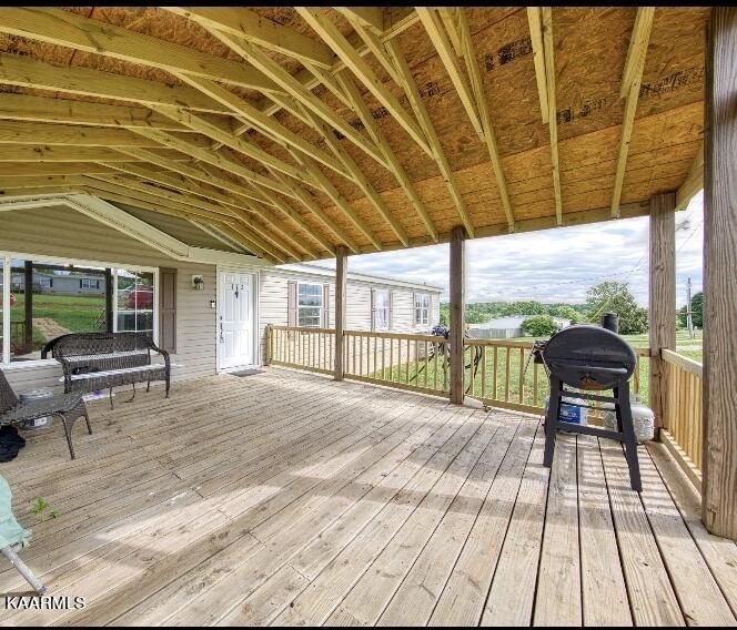 173 Hill Loop, Madisonville, TN 37354