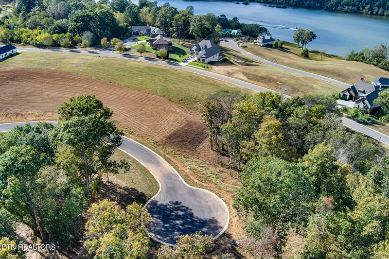 173 Keho Ct, Loudon, TN 37774