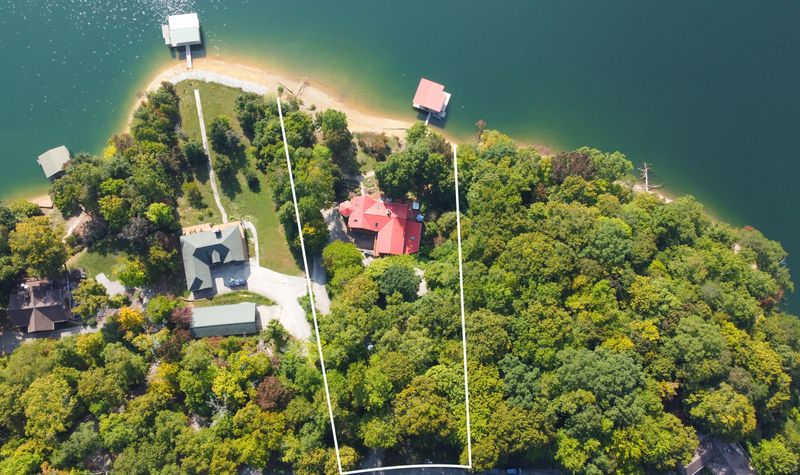 173 Pearl Pt, Sharps Chapel, TN 37866