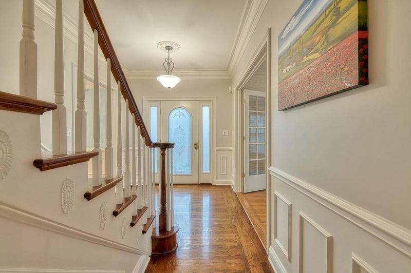 173 Whippoorwill Dr, Oak Ridge, TN 37830