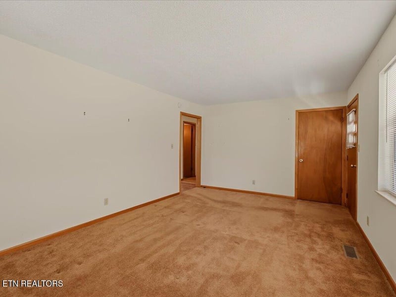 1730 Fernwood Church Rd, Morristown, TN 37813