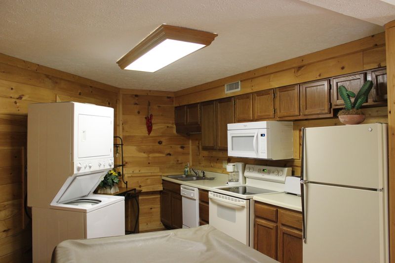 1730 Walker Tr, Sevierville, TN 37876