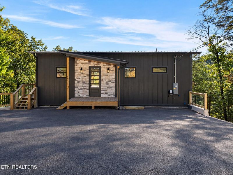 1731 Bluff Ridge Rd, Sevierville, TN 37876