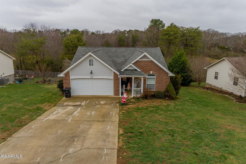 1731 Call Dr, Athens, TN 37303