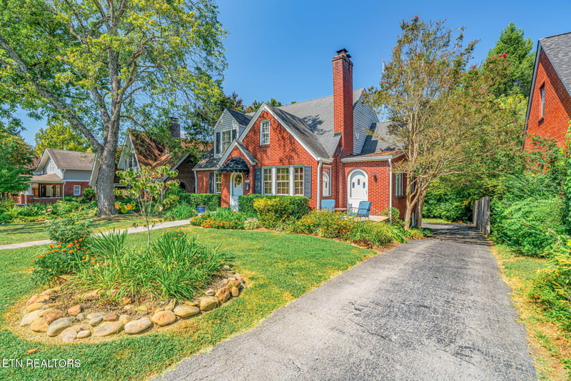 1731 Emoriland Blvd, Knoxville, TN 37917