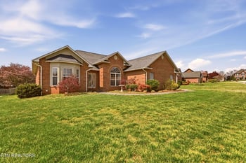 1731 Hollister Dr, Alcoa, TN 37701