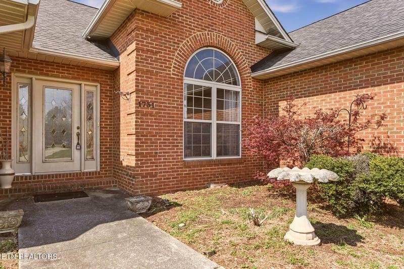 1731 Hollister Dr, Alcoa, TN 37701