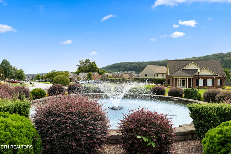1731 Sawgrass Rd, Knoxville, TN 37922