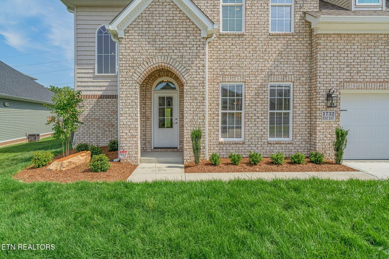 1732 Hickory Reserve Rd, Knoxville, TN 37932