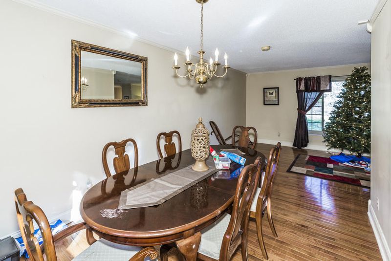 1733 Bull Run Valley Rd, Powell, TN 37849