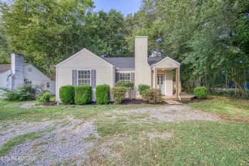 1733 Dalton St, Alcoa, TN 37701