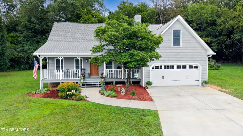 1734 Cheyenne Ct, Maryville, TN 37801