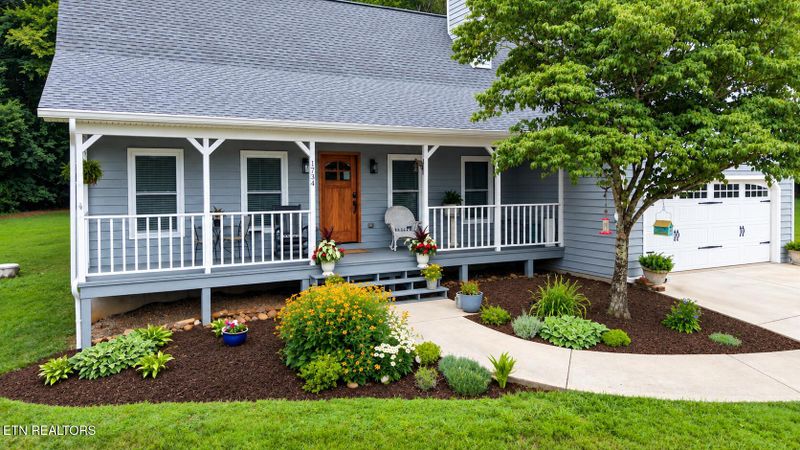 1734 Cheyenne Ct, Maryville, TN 37801