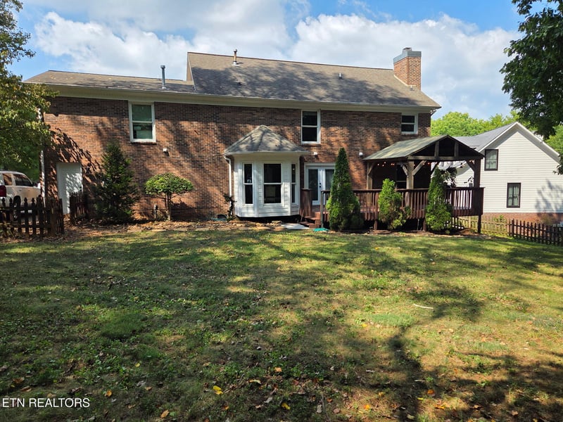 1735 Dunwoody Blvd, Knoxville, TN 37919