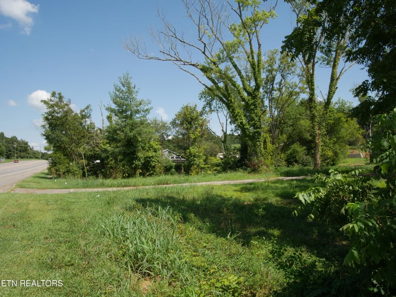1735 Highway 411, Vonore, TN 37885
