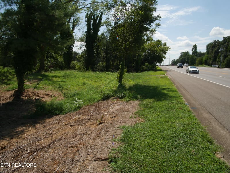 1735 Highway 411, Vonore, TN 37885