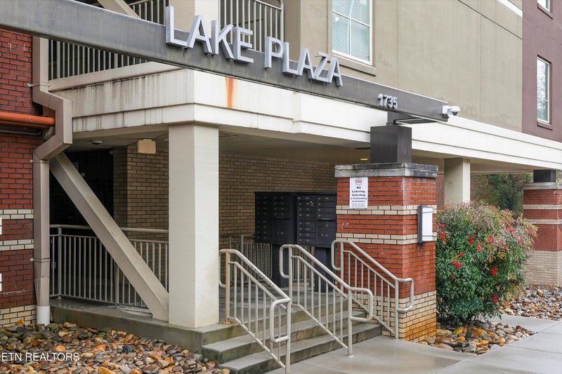 1735 Lake Ave #201, Knoxville, TN 37916
