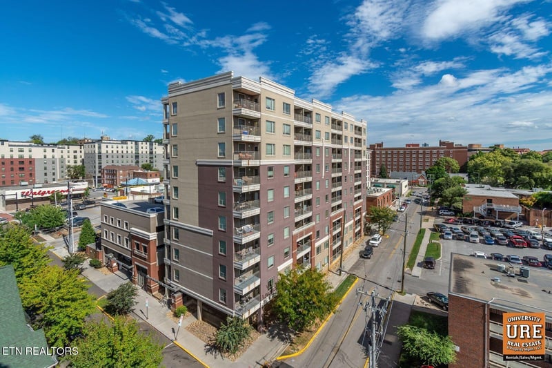 1735 Lake Ave #402, Knoxville, TN 37916