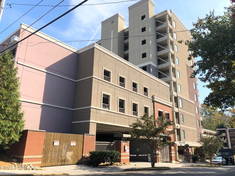 1735 Lake Ave #607, Knoxville, TN 37916