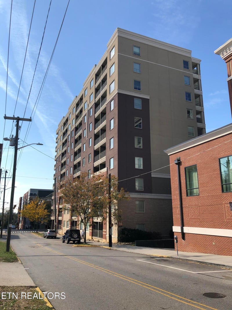 1735 Lake Ave #607, Knoxville, TN 37916