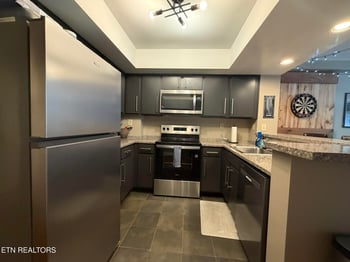 1735 Lake Ave #805, Knoxville, TN 37916