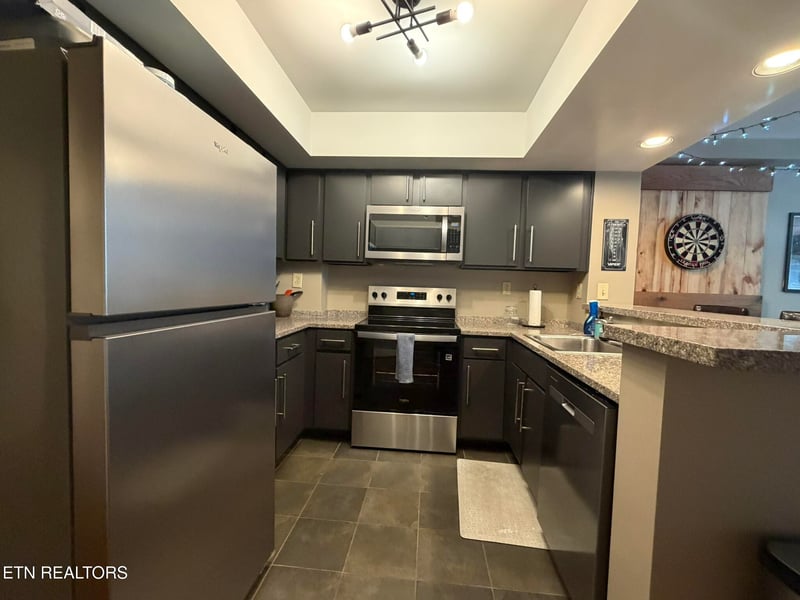 1735 Lake Ave #805, Knoxville, TN 37916